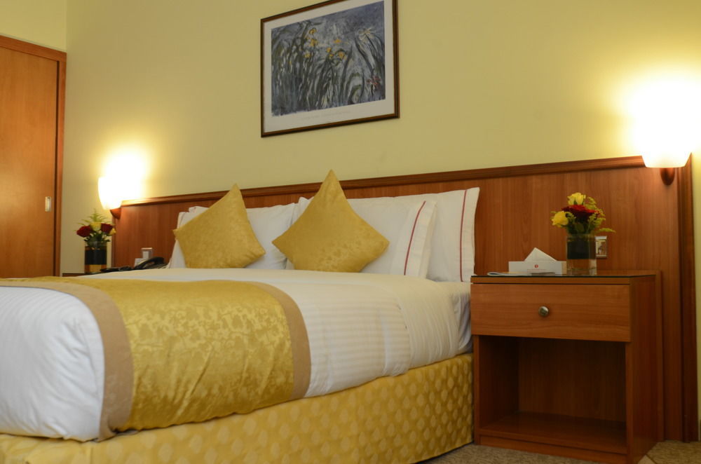 Hotel Ramada By Wyndham Continental Jeddah