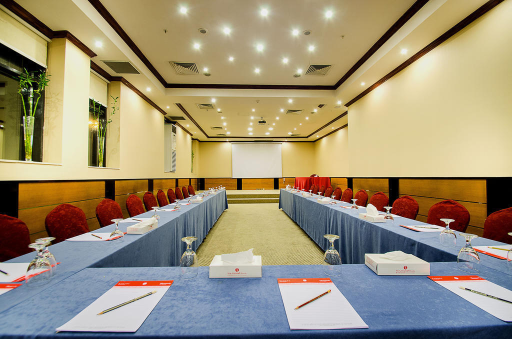 Ramada By Wyndham Continental