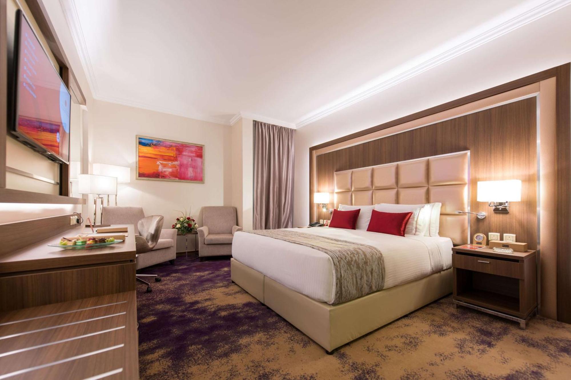 Ramada By Wyndham Continental Hotel Djeddah