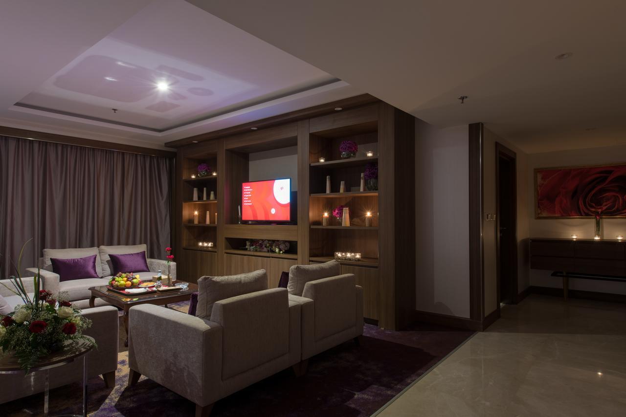 Ramada By Wyndham Continental Hotel 3*