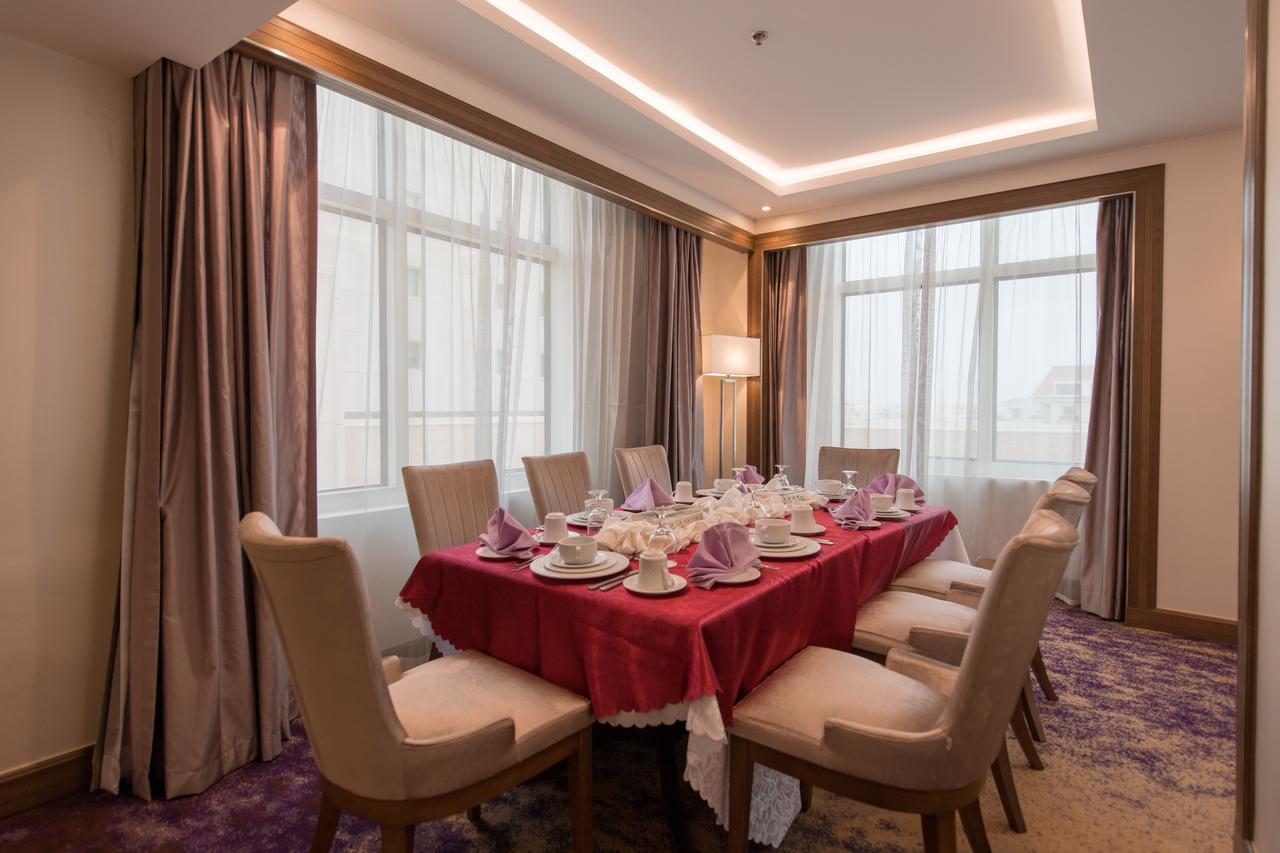 Ramada By Wyndham Continental