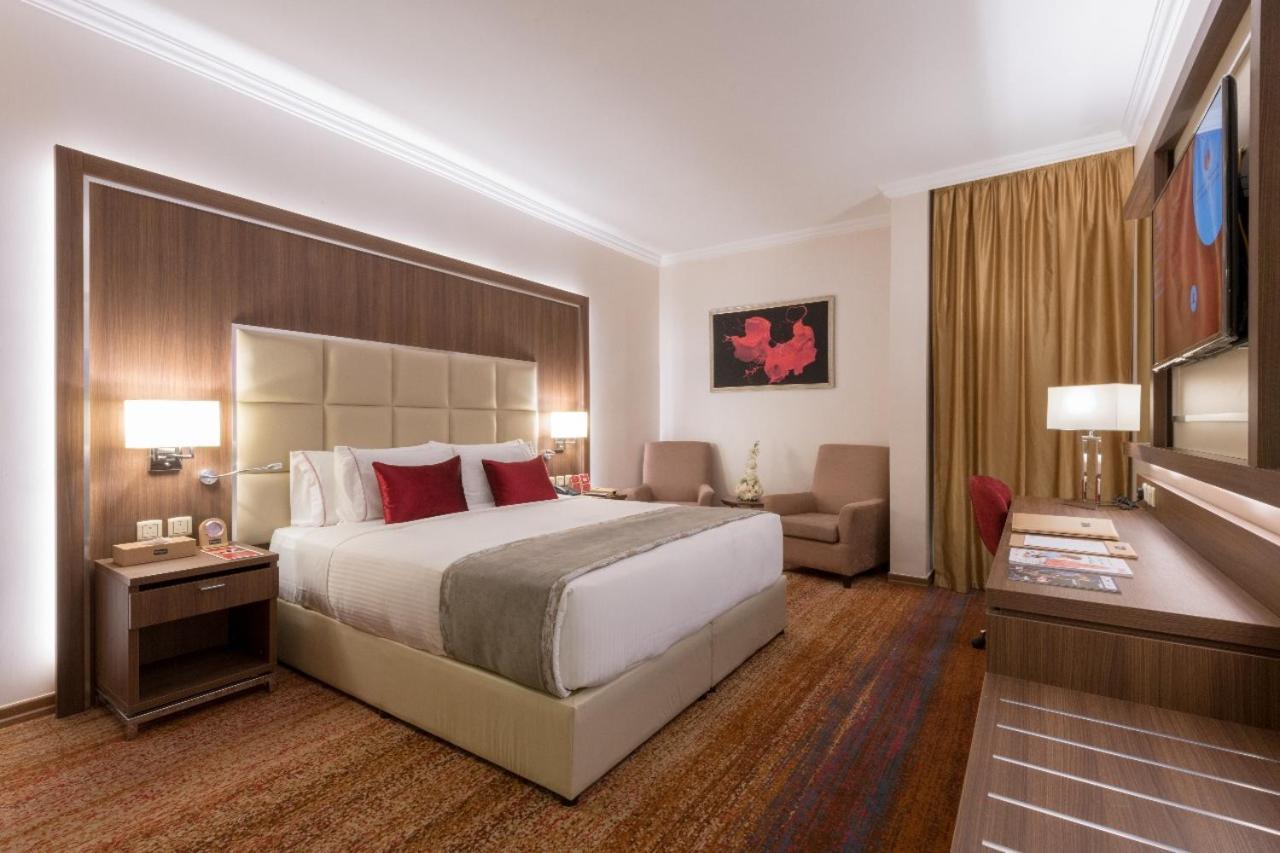 Ramada By Wyndham Continental